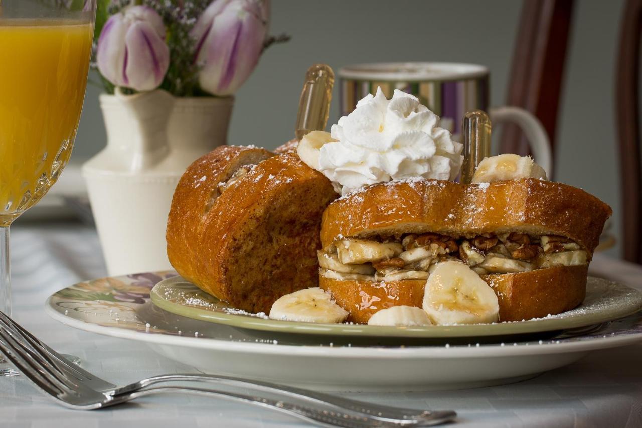 Weller Haus Bed, Breakfast & Event Center Bed & Breakfast Bellevue ภายนอก รูปภาพ