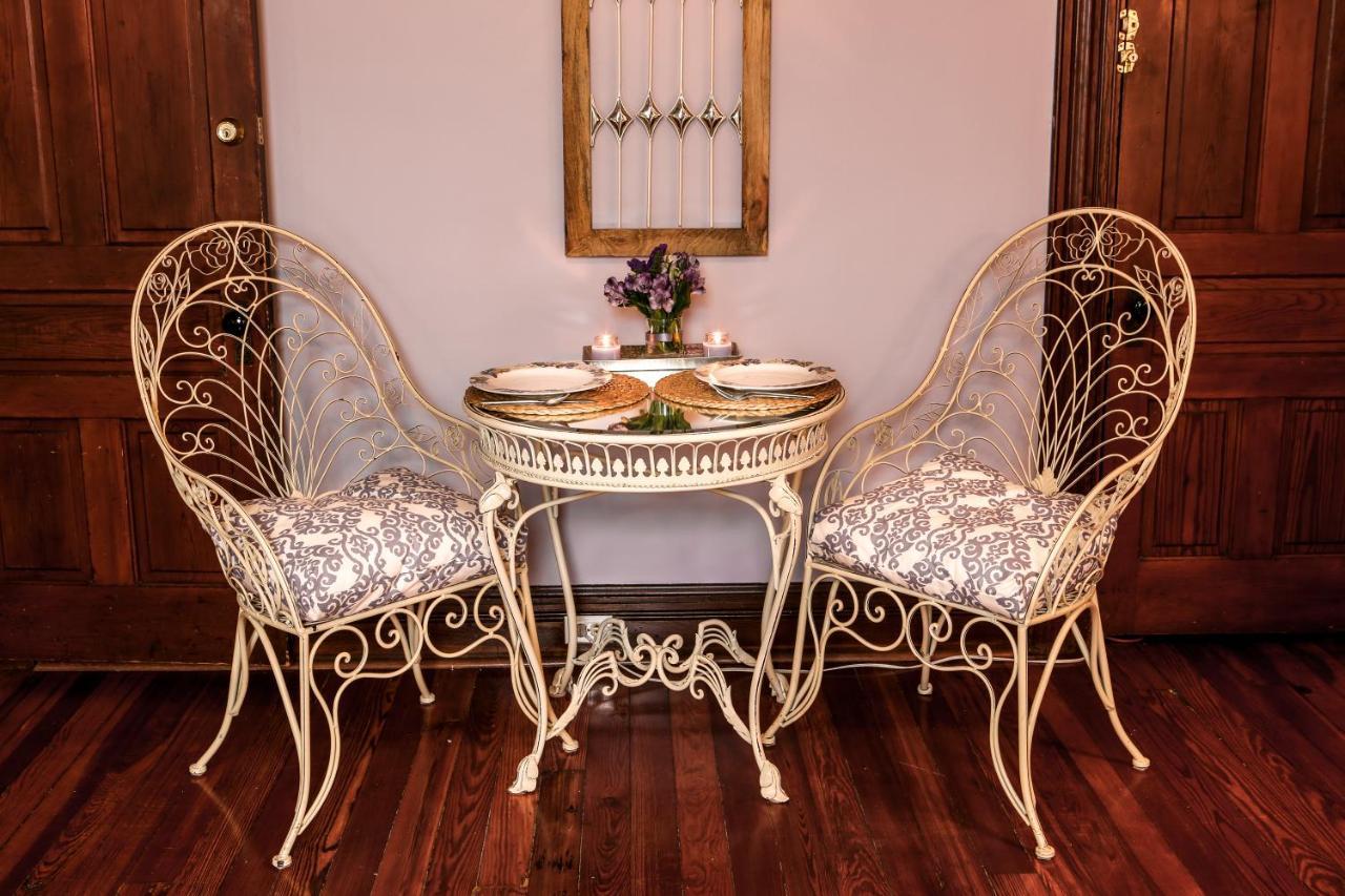 Weller Haus Bed, Breakfast & Event Center Bed & Breakfast Bellevue ภายนอก รูปภาพ